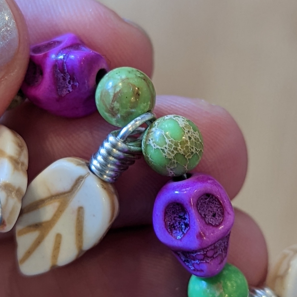 FINAL PRICE Magenta Lime Beige Tropical Gemstone Skull Leaf Charm Bracelet - Picture 5 of 8